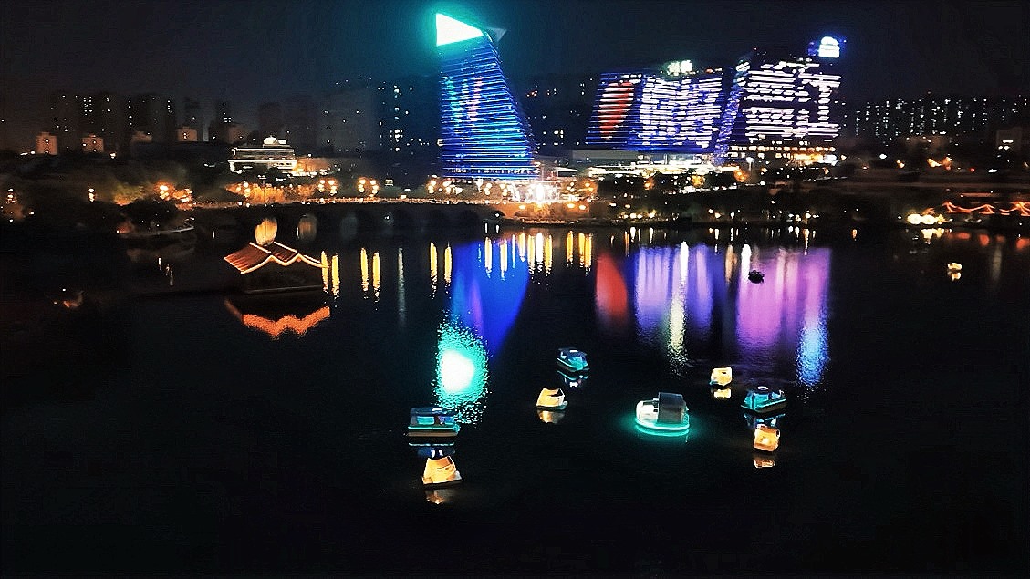 曲江南湖